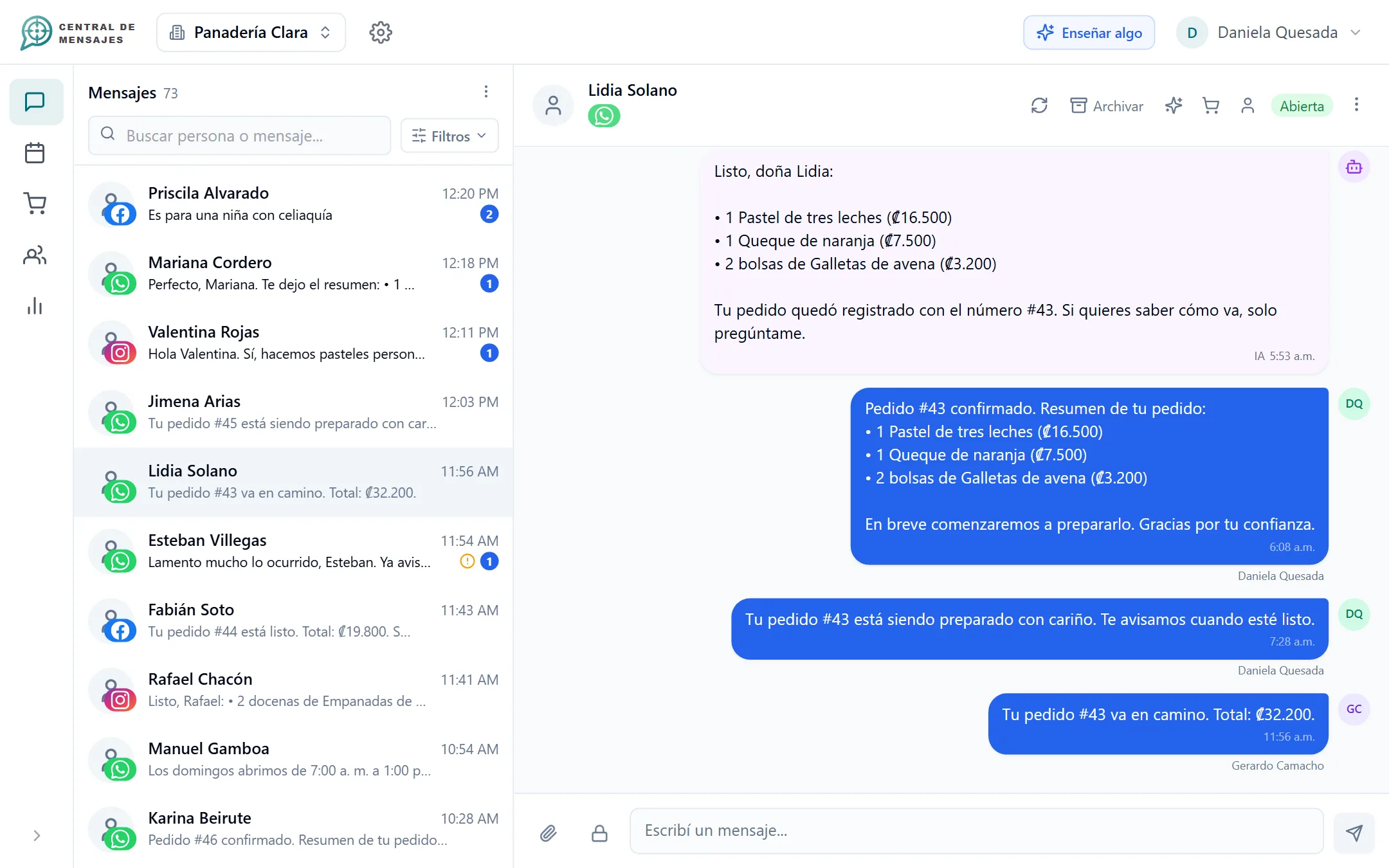 Conversación donde el cliente recibe el número y el estado de su pedido